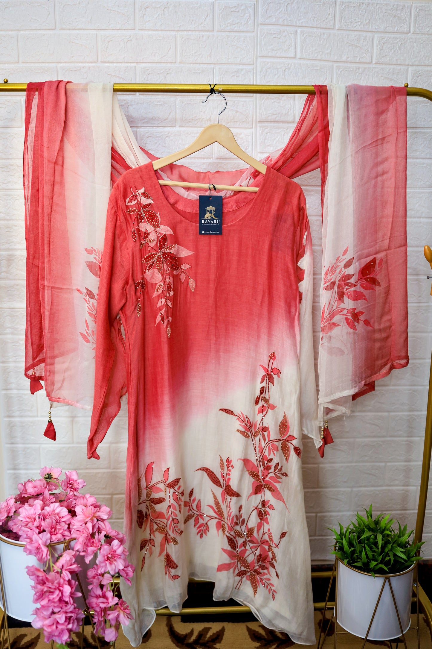 Mul Chanderi outfit featuring a seamless blend of light red and white hues