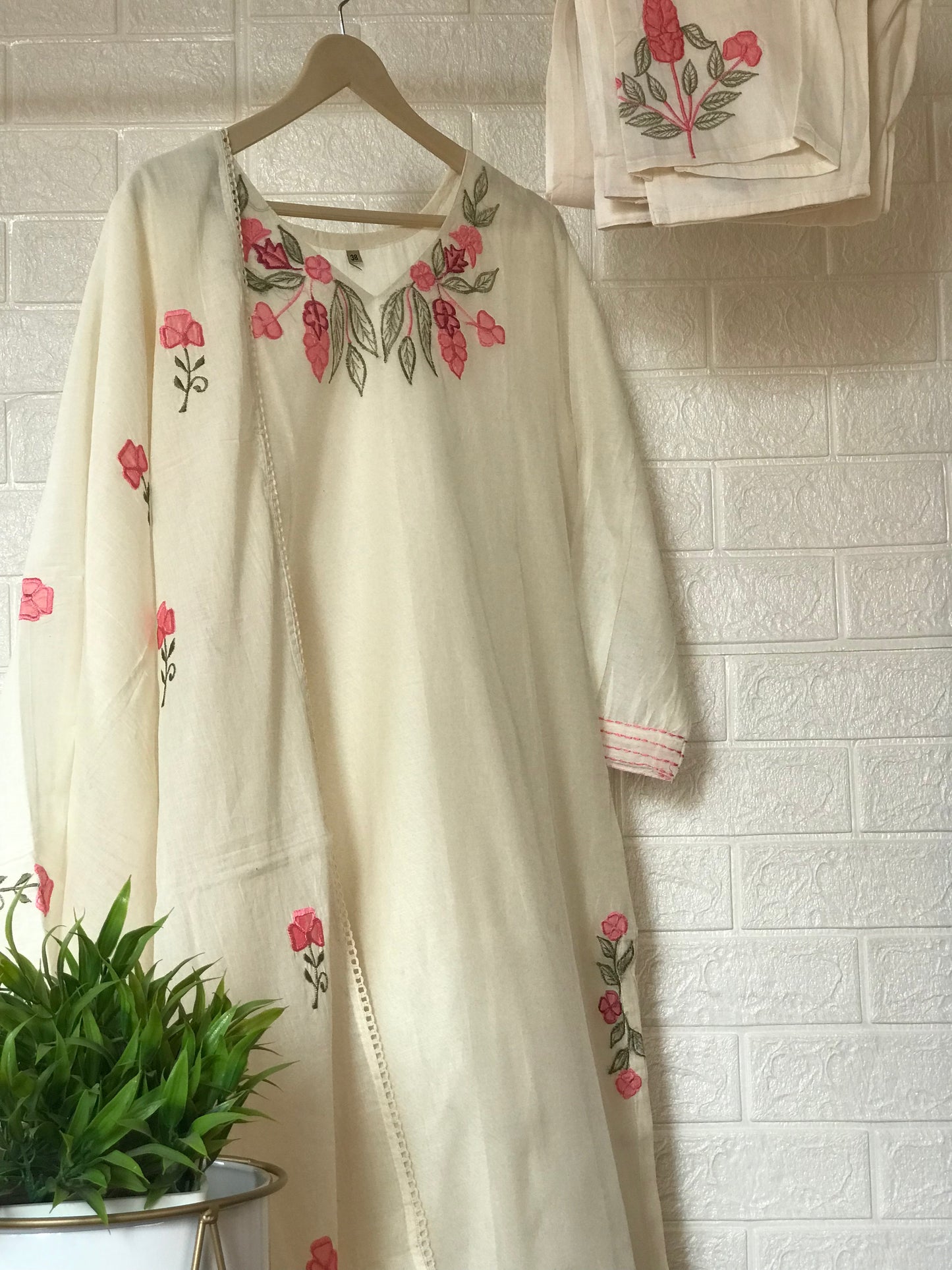 Floral embroidered White Kurti set