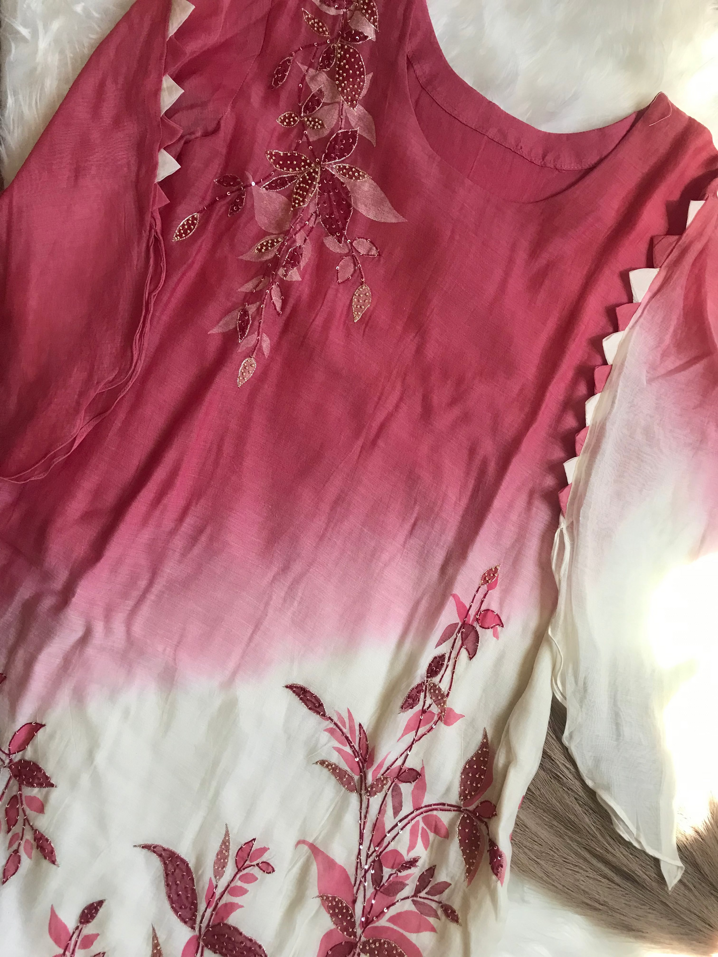 Mul Chanderi outfit featuring a seamless blend of light red and white hues