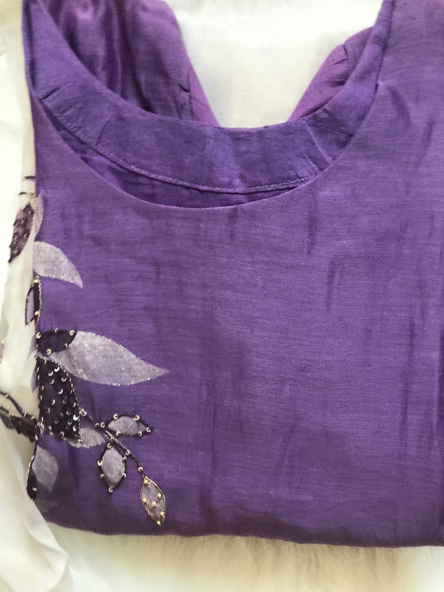 Mul Chanderi outfit featuring a seamless blend of purple and white hues